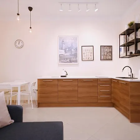 Victus Apartamenty, Ebba